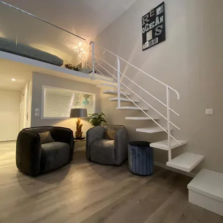 Apartmán In With Pool And Access *